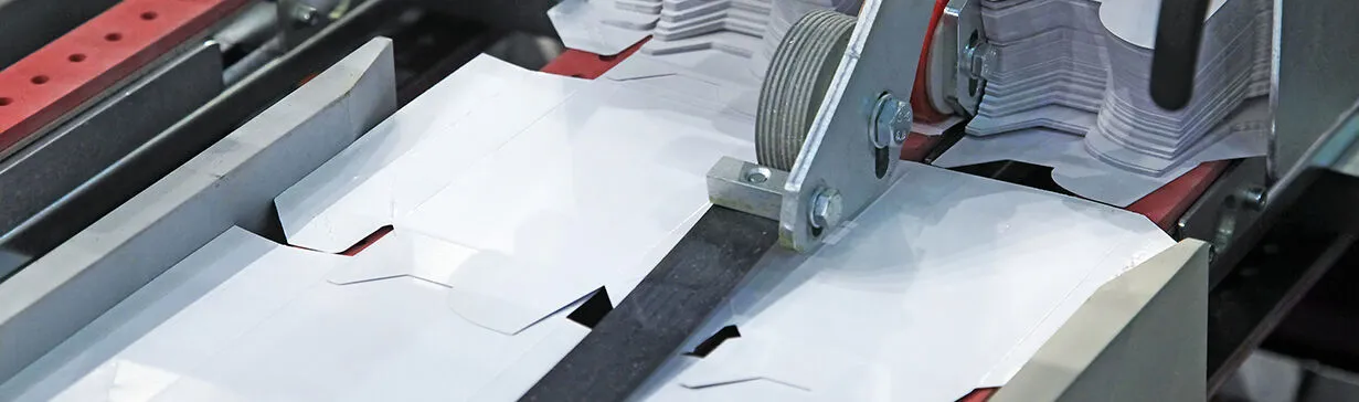 Production of cardboard packaging machine operation